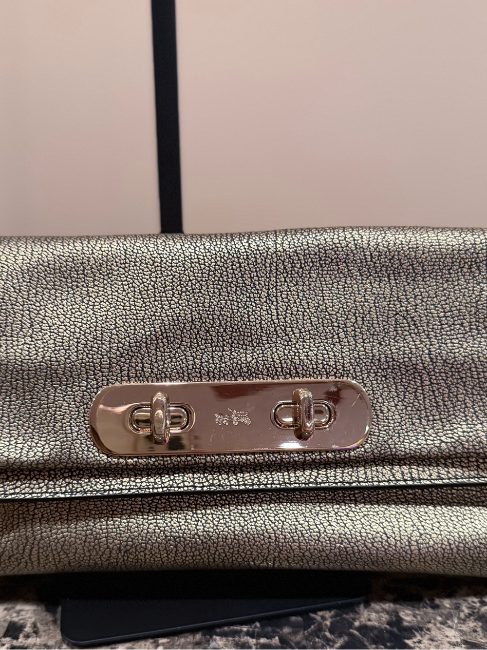 Coach Swagger Metallic Double Turnlock Shoulder Bag / Clutch - Picture 4 of 16